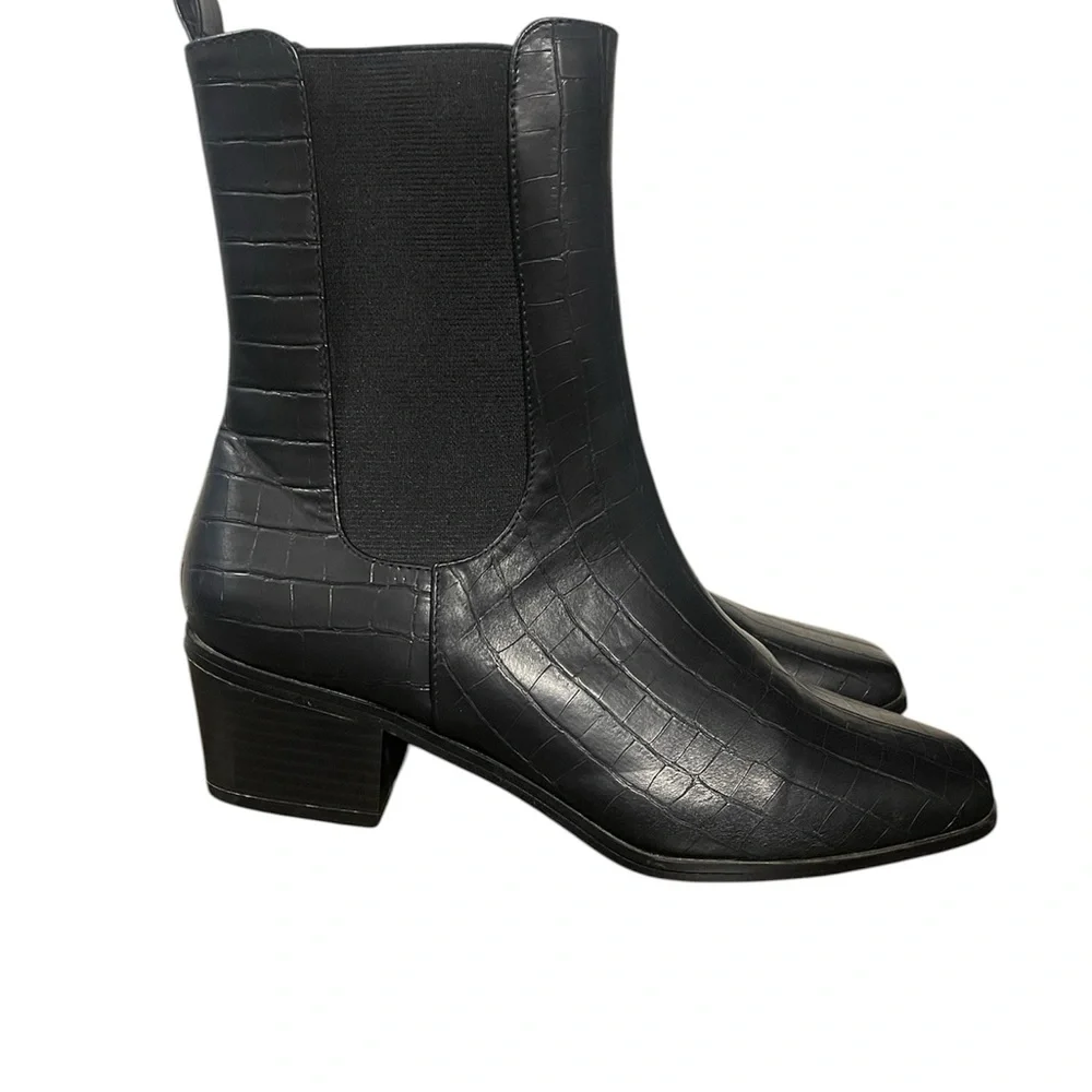 Lulus Jaylia Black Croc-Embossed Square-Toe Ankle Boots